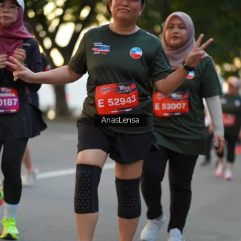 Runner Photo 3751875