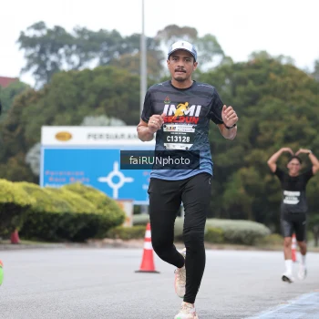 Runner Photo 3751879
