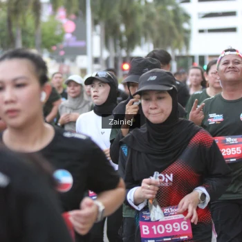 Runner Photo 3751883