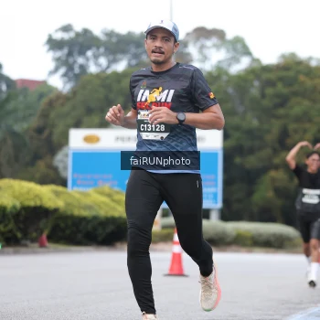 Runner Photo 3751915