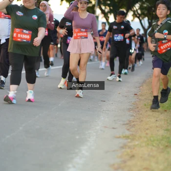Runner Photo 3751916