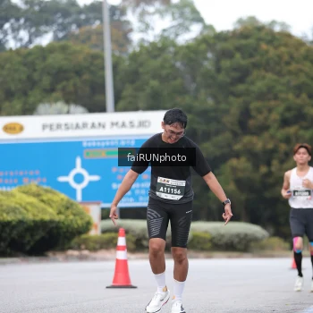 Runner Photo 3751933