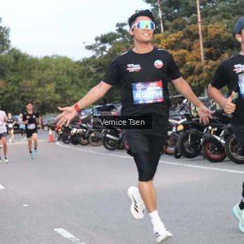 Runner Photo 3751987