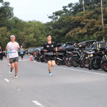 Runner Photo 3752060