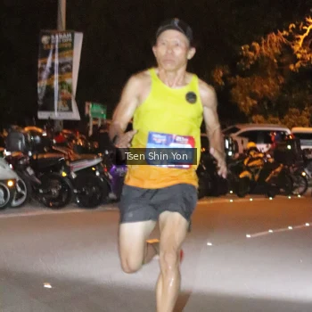 Runner Photo 3752101