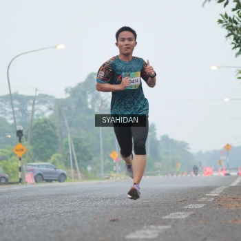 Runner Photo 3752243