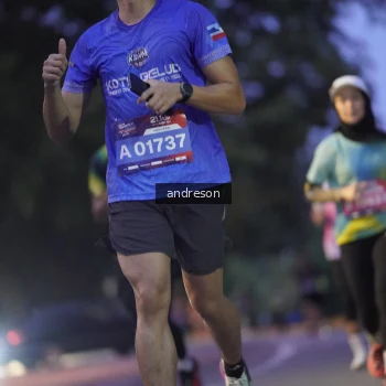 Runner Photo 3752317