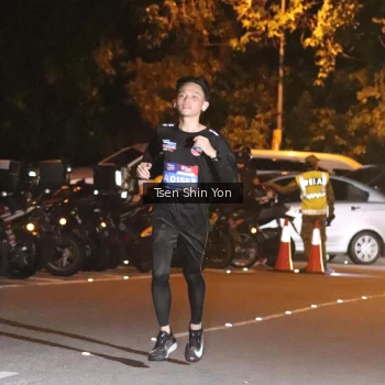 Runner Photo 3752327
