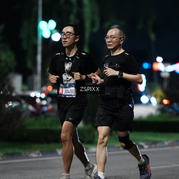 Runner Photo 3752330