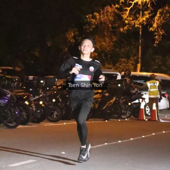 Runner Photo 3752429