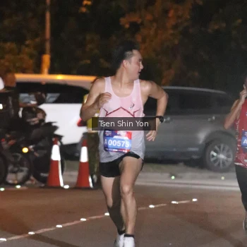 Runner Photo 3752494