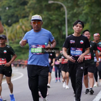 Runner Photo 3752515