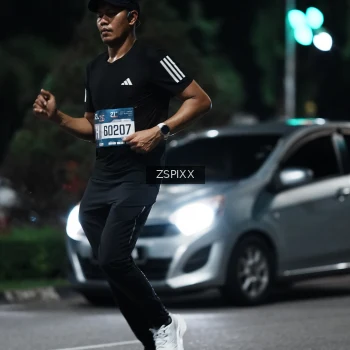 Runner Photo 3752516