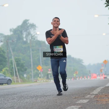 Runner Photo 3752530
