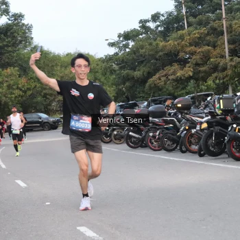 Runner Photo 3752532