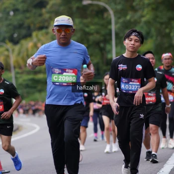 Runner Photo 3752534