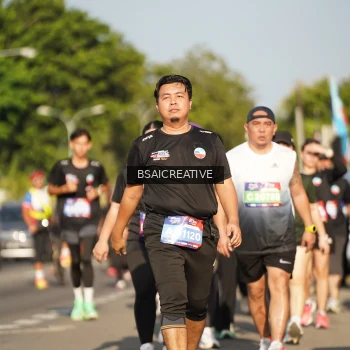 Runner Photo 3752573