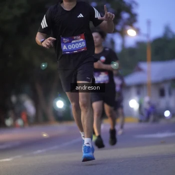 Runner Photo 3752580