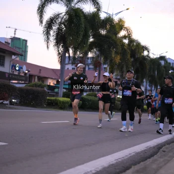 Runner Photo 3752608