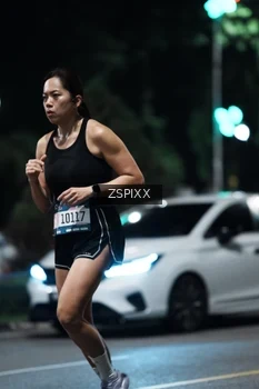Runner Photo 3752640