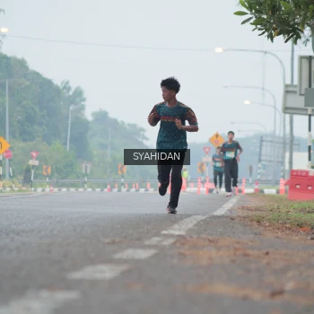 Runner Photo 3752661