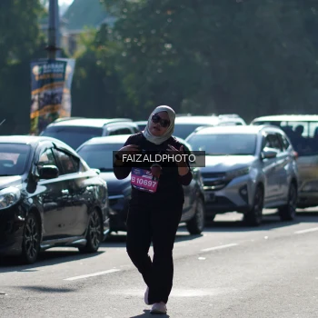 Runner Photo 3752682