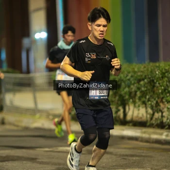 Runner Photo 3752689