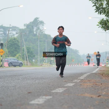 Runner Photo 3752734