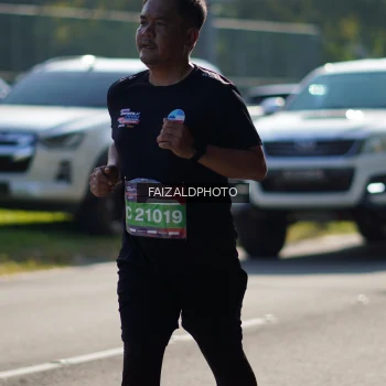 Runner Photo 3752748