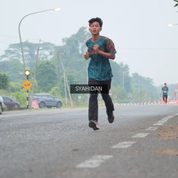Runner Photo 3752777