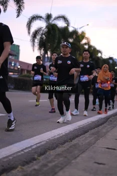 Runner Photo 3752797