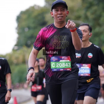 Runner Photo 3752816