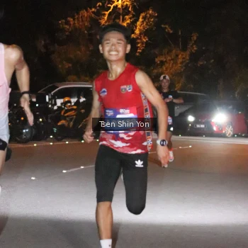 Runner Photo 3752833