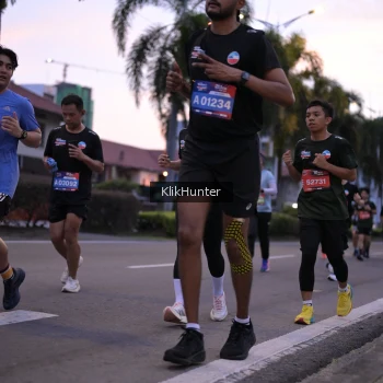 Runner Photo 3752856