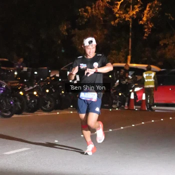 Runner Photo 3752886