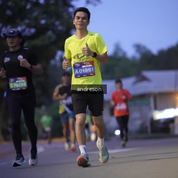 Runner Photo 3752903