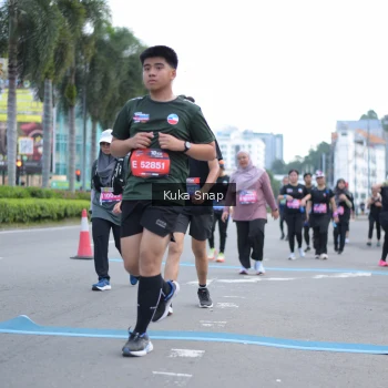 Runner Photo 3752919