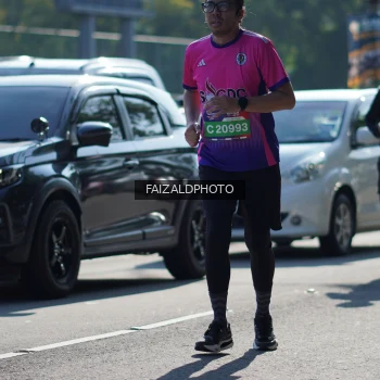 Runner Photo 3752975