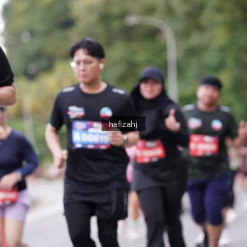 Runner Photo 3752998