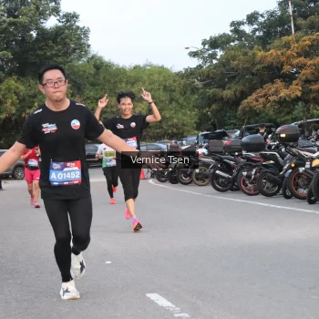 Runner Photo 3753015