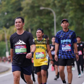 Runner Photo 3753172