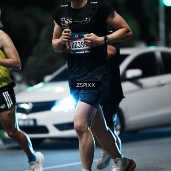 Runner Photo 3753296