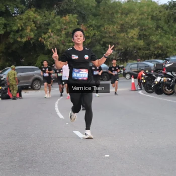Runner Photo 3753355