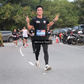 Runner Photo 3753458