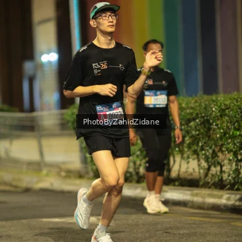 Runner Photo 3753516
