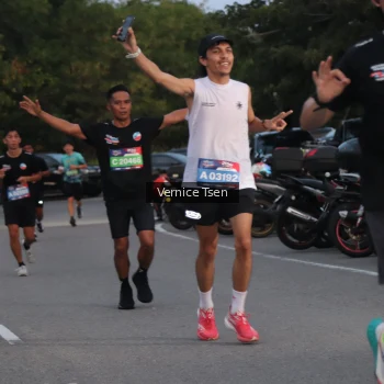 Runner Photo 3753688