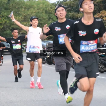 Runner Photo 3753690