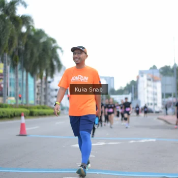 Runner Photo 3753751