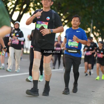 Runner Photo 3753775