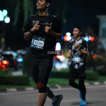 Runner Photo 3753792